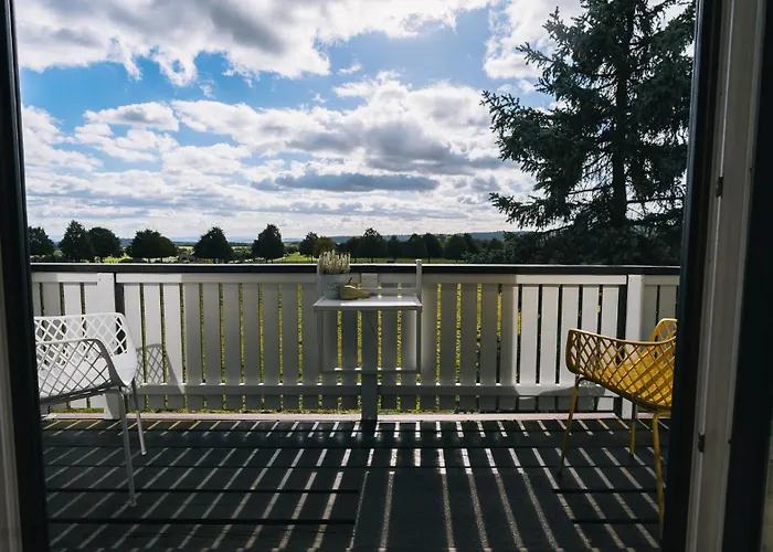 Apartament Eifel17 - *